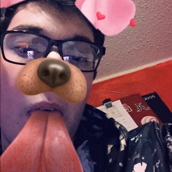 Meet your Posher, Nik - Picture 1 of 1